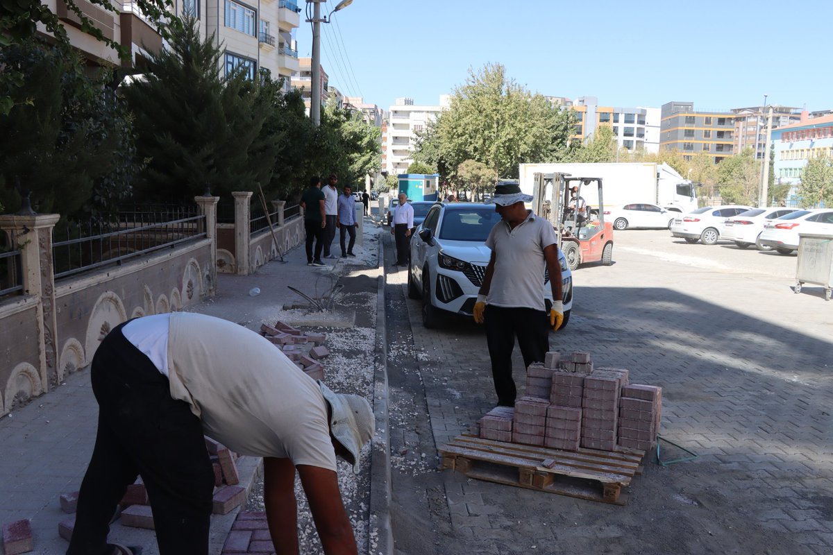 İlçemizin tamamında üstyapı çalışmaları sürüyor. Belediye Başkan Vekilimiz Bakır Kama, Doğuken, Atakent ve Şenevler Mahallelerimizde devam eden çalışmaları inceledi. 

#Şanlıurfa #Karaköprü
#KaraköprüBenimEvim