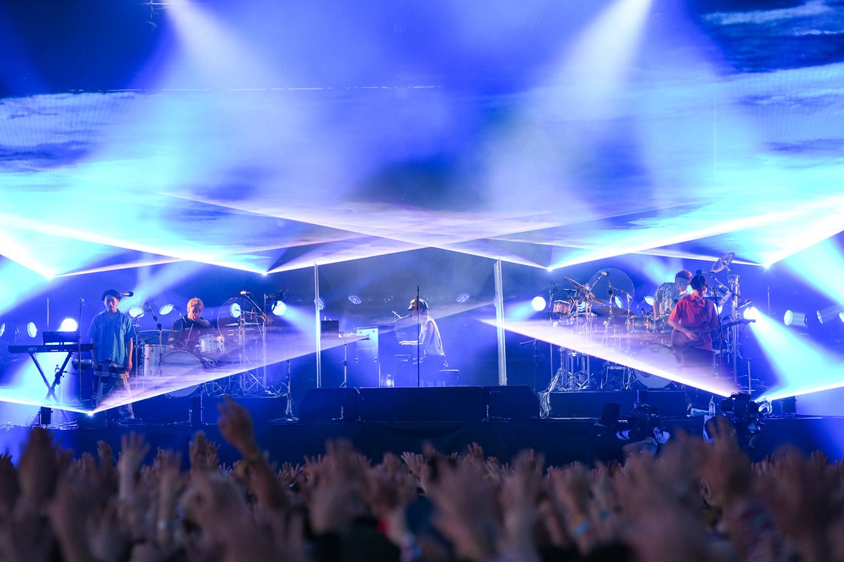 WILD BUNCH FEST. 2025

🐋THANK YOU!!🐋 
RADWIMPS

#ワイバン
#芝生でワイバン
#50年分のありがとう