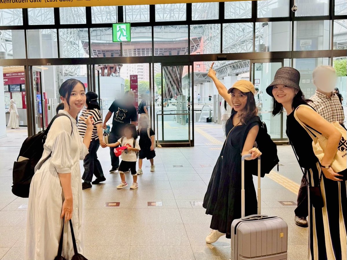 親子で楽しむうたのコンサートin石川！無事終演しました🌟伴奏は増田みのりさん🎹お越しくださった皆様ありがとうございました😊
キラキラかわいい子どもたちと一緒に歌ったり体を動かしたり💓お子さまを見つめる親御さんの笑顔もたまらなく素敵でした🥳🥳みんなに拍手👏ありがとうございました🌈🌈