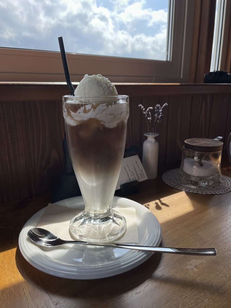 jamkun770's tweet image. 大切な友と
　お気に入りのカフェで
#FLOAT