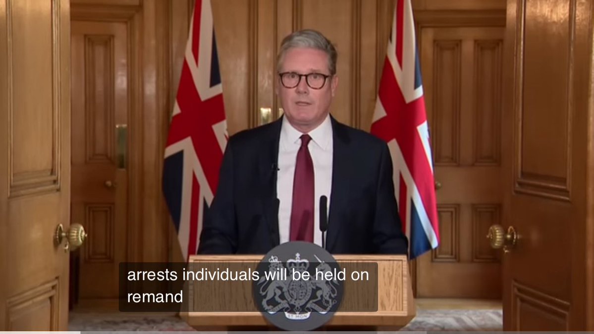 Object Zero (@object_zero_) on Twitter photo <a href="/DPJHodges/">(((Dan Hodges)))</a> No you just have to remember Starmer calling a Prime Time TV press conference to announce he is refusing bail for anyone protesting his government.
This is what “Two Tier Kei” literally refers to.
Different rules for people he doesn’t like. <a href="/DPJHodges/">(((Dan Hodges)))</a> No you just have to remember Starmer calling a Prime Time TV press conference to announce he is refusing bail for anyone protesting his government.
This is what “Two Tier Kei” literally refers to.
Different rules for people he doesn’t like.