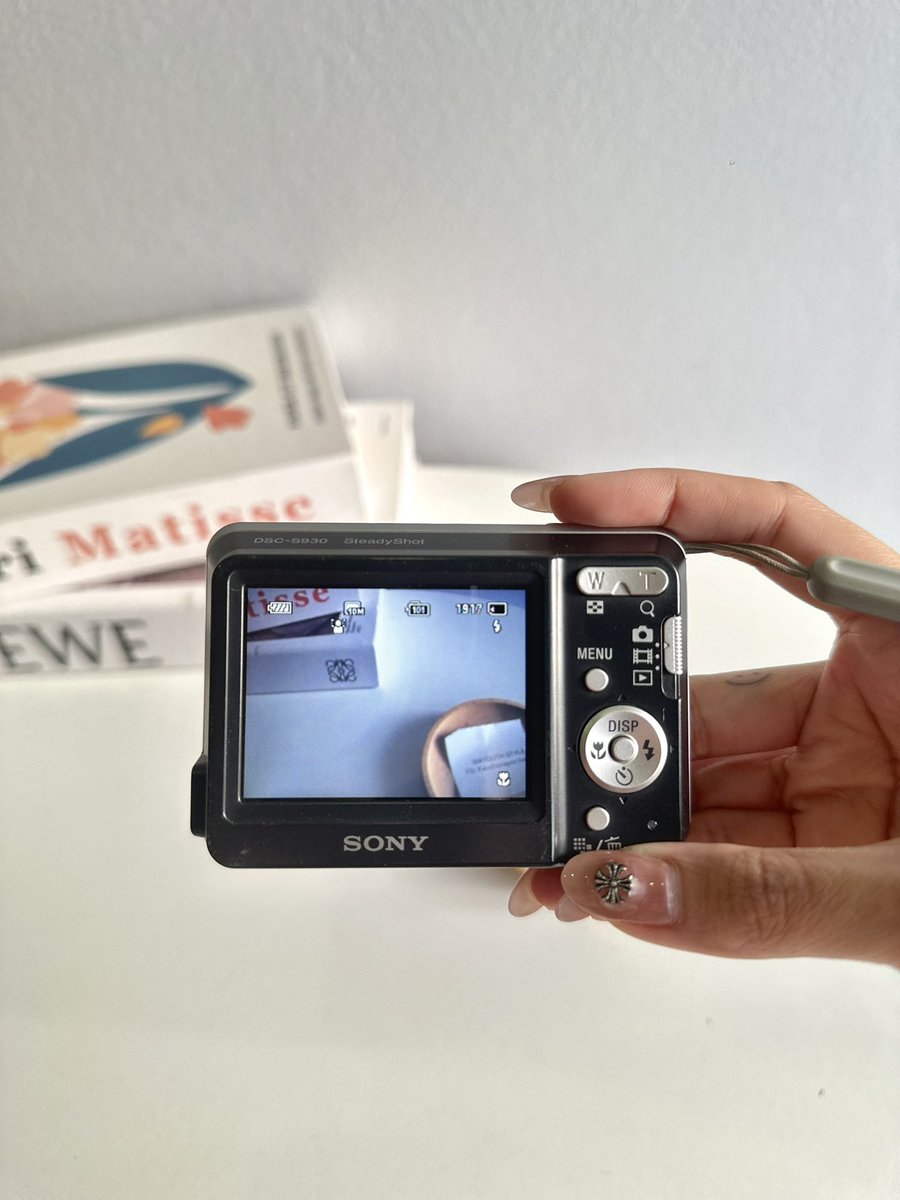 Kannjnp's tweet photo. Sony cybershot s930 📸🖤
ใช้งานเต็มระบบ | รุ่นใส่ถ่าน 
#กล้องดิจิตอลมือสอง #กล้องมือสอง #กล้องดิจิตอลคอมแพค #กล้องดิจิตอล #กล้องดิจิตอลมือ2 https://t.co/Awsdyx280H