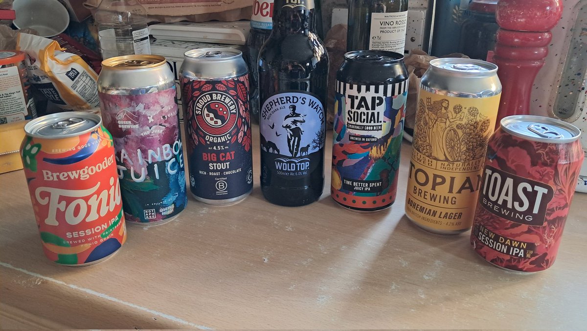 Cornercotcook's tweet image. Hosting a beer tasting in my village this evening. "7 Beers fir the better". Tasting beers from breweries that care about what's going on around them. @toastbrewing @brewgoodr @QueerBrewing @StroudBrewery @tapsocialbrew @woldtopbrewery @UtopiaBrewing