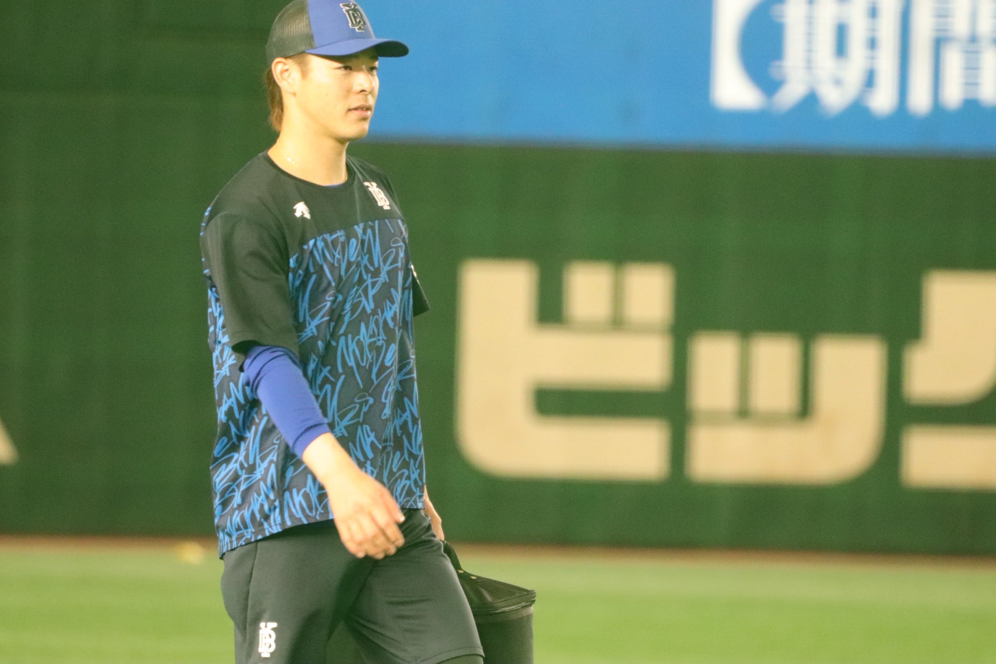 ユニフォーム 中川颯 横浜DeNAベイスターズ (ベイスターズ) 応援グッズ SIZE L ブルー