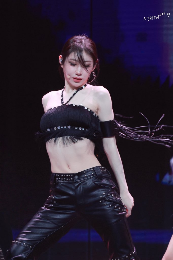 nightfal030's tweet photo. 250823 TIMA
🔥🔥🔥

#CHAERYEONG #채령
#ITZY #있지 https://t.co/AkEmZp9WyV