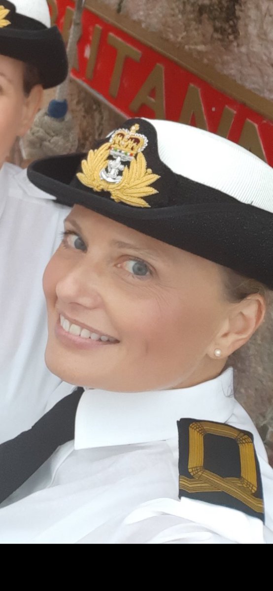 Time to say goodbye as the <a href="/RoyalNavy/">Royal Navy</a> Section Officer of Ryde School CCF after 8 fantastic years. Passing on the baton to Lt F who will now lead the section. 
Go #Navy ! 💪🏻⚓️
It has been a privilege and a total blast! 🙏