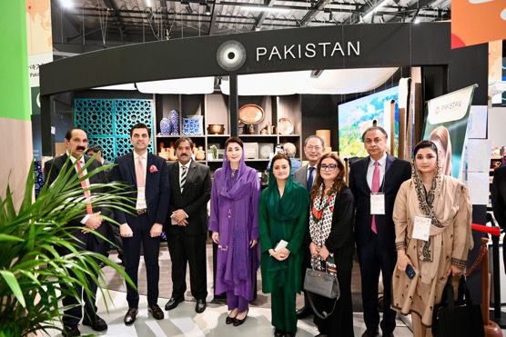 سرگودھا کا لیگی چھوٹو 🐅😍 (@arslan_pmln) on Twitter photo Chief Minister Punjab Maryam Nawaz Sharif visited World Expo 2025 in Osaka, praising its vision of 'Designing Future Society for Our Lives'.
<a href="/MaryamNSharif/">Maryam Nawaz Sharif</a>
#CMMaryamInJapan Chief Minister Punjab Maryam Nawaz Sharif visited World Expo 2025 in Osaka, praising its vision of 'Designing Future Society for Our Lives'.
<a href="/MaryamNSharif/">Maryam Nawaz Sharif</a>
#CMMaryamInJapan