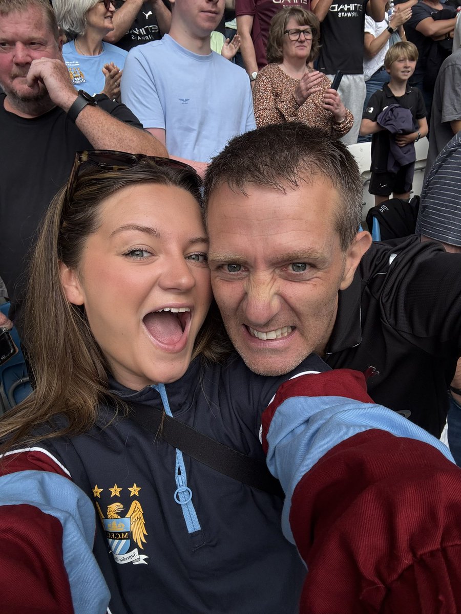 beccajamess_'s tweet photo. it’s good to be back🩵⚽️ @ManCity https://t.co/dDIJNNVGdG