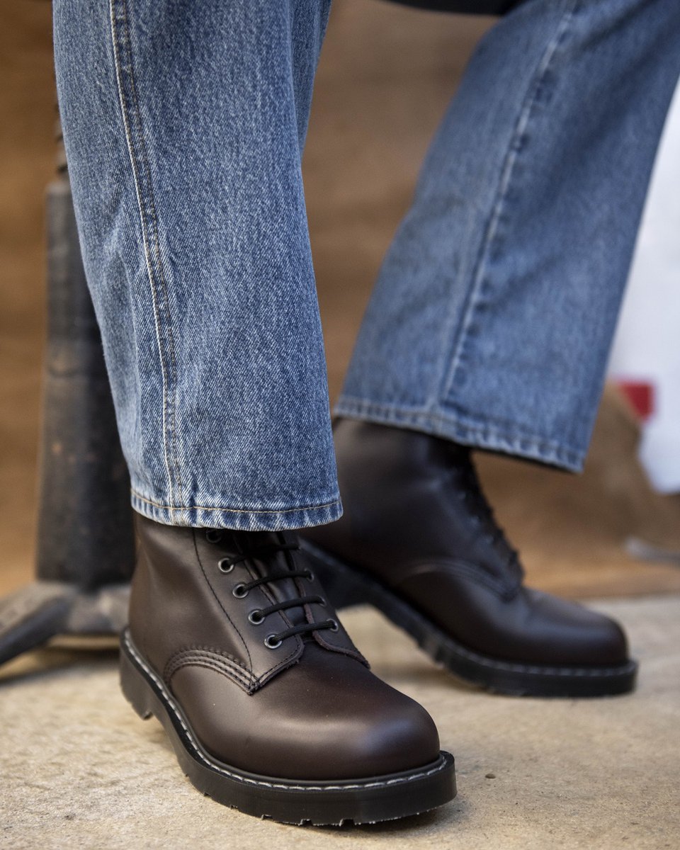 SolovairUK's tweet photo. SOLOVAIR CLASSICS

Explore the Solovair Classic collection for Goodyear welted footwear with our signature heat sealed soft suspension soles.

Shop - https://t.co/a6I0q4QwcU https://t.co/4u0UCAQgJw