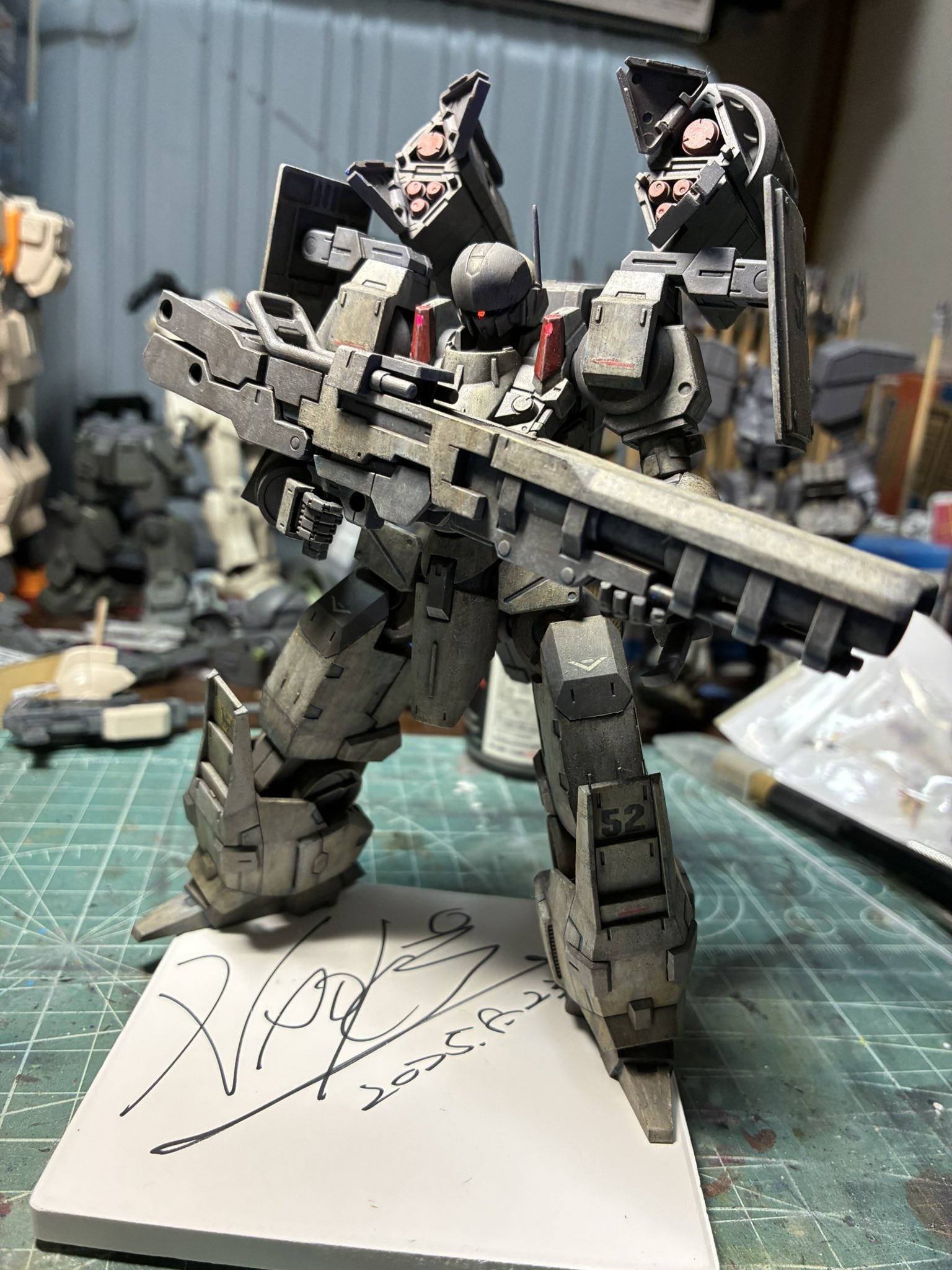 四谷シモン『アラーキ』写真製版画 専用箱 黄布袋 真作保証 電鋳板 勝ち虫(とんぼ) | Zippoオンラインショップ