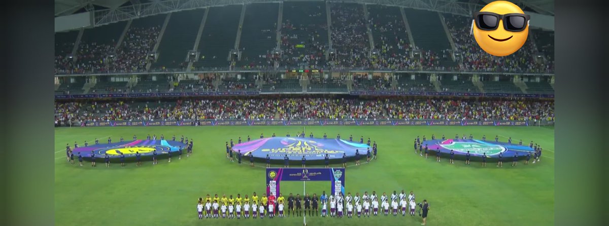 #نهايي_كاس_السوبر_السعودي اقسم بالله ان الحضور يفشل وان الي قرر يحط البطوله هناك انه ارتكب خطأ ، خلو عنكم الضعافه وشغل المبزره.