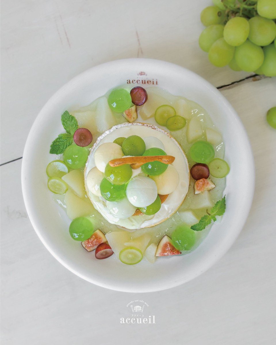 🫧🌱 シャインマスカットパンケーキ
          ~旬の果実とエルダーフラワーマリナード~ 🌱🫧

9月1日からは･･･！！
まだまだ残暑厳しい時期を
瑞々しいシャインマスカットや旬の果実で
さっぱりとお召し上がりいただける
パンケーキが登場します🥞✨

お楽しみにっ♡♡

instagram.com/p/DNsl4Py0jpG/…