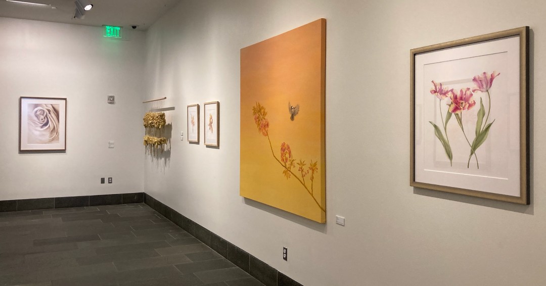 Fortpointarts's tweet image. You can reflect on our connection to the planet at The Gallery at Atlantic Wharf until September 27!

Sunday-Saturday, 7am-10pm, you can visit the &apos;Larger Than Life&apos; exhibit from curator/artist Miriam Bucheli.

#FortPointArtsCommunity #FPAC #BostonArt #BostonExhibit