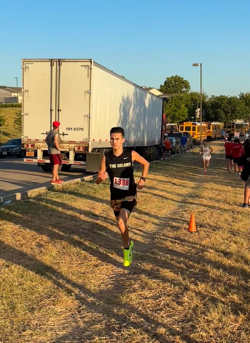 Ryan Latendorf (@ryanl_2026) on Twitter photo Excited to have broken The Colony High School XC 2mile school record! Excited to have broken The Colony High School XC 2mile school record!