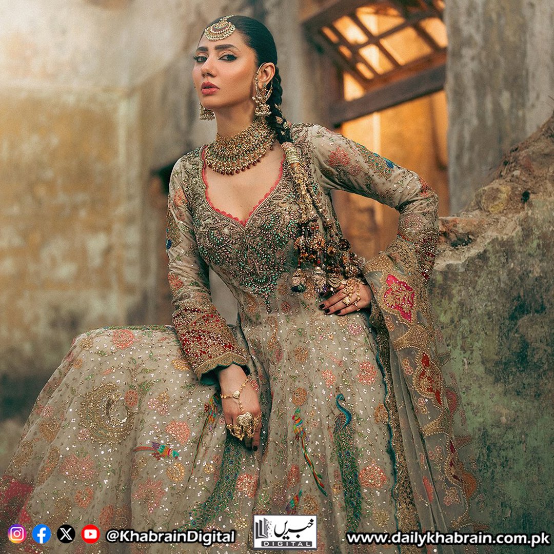 daily_khabrain's tweet photo. Shades of mahira
@mahirahkhan
#khabraindigital
#ShadesOfMahira #MahiraMoments #MahiraStyle #MahiraVibes #MahiraInFocus #StyleByMahira #MahiraGlam #FashionWithMahira #ChicWithMahira #MahiraLookBook #ManyShadesOfMahira #UnfilteredMahira #MahiraUnveiled #InsideMahira #MahiraDiarie https://t.co/NfHXxnWdY4