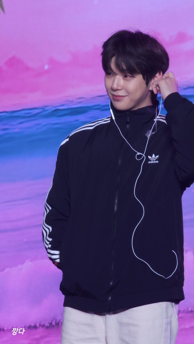 깡다 tweet media