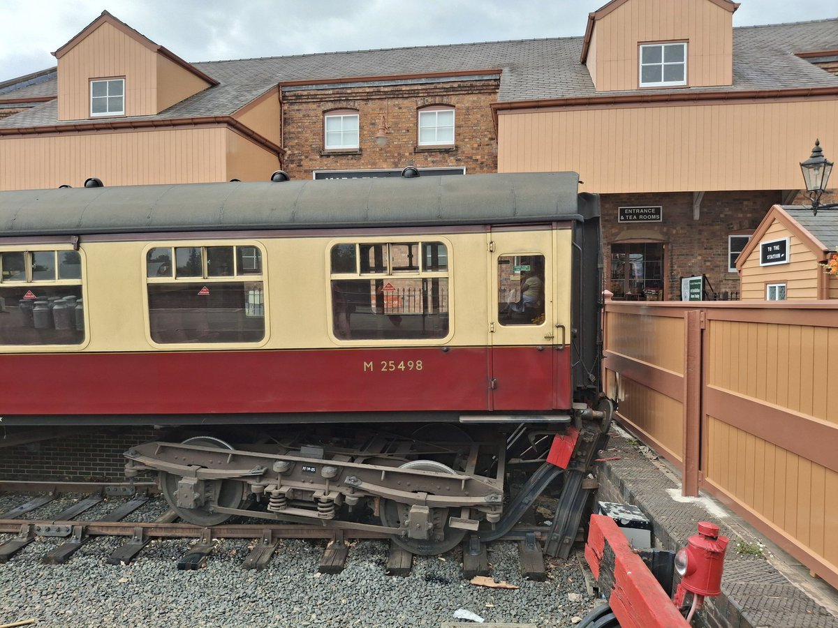 Hunslet the Bear🐻 tweet media