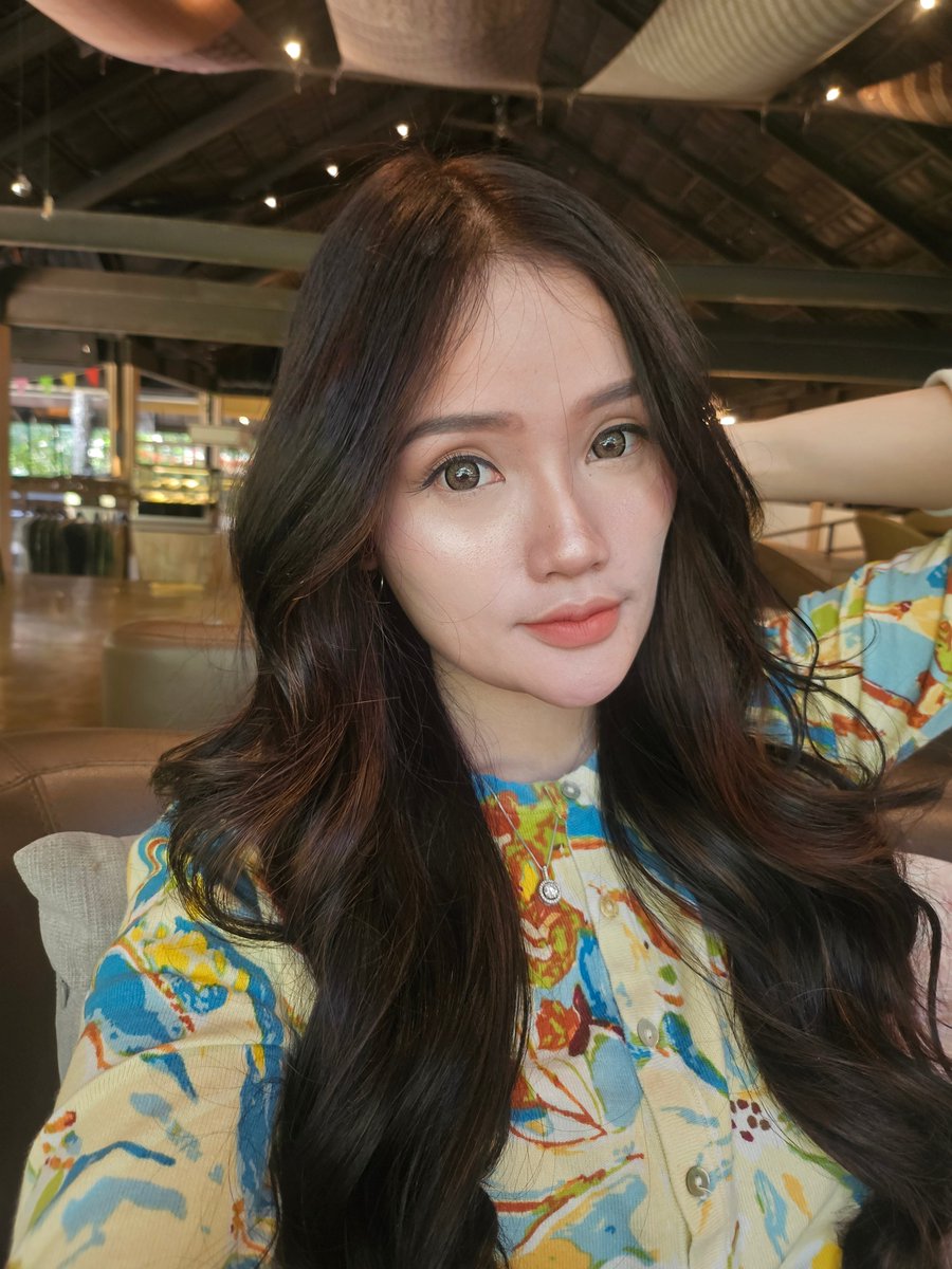 Kissed by shades of brown 🤎