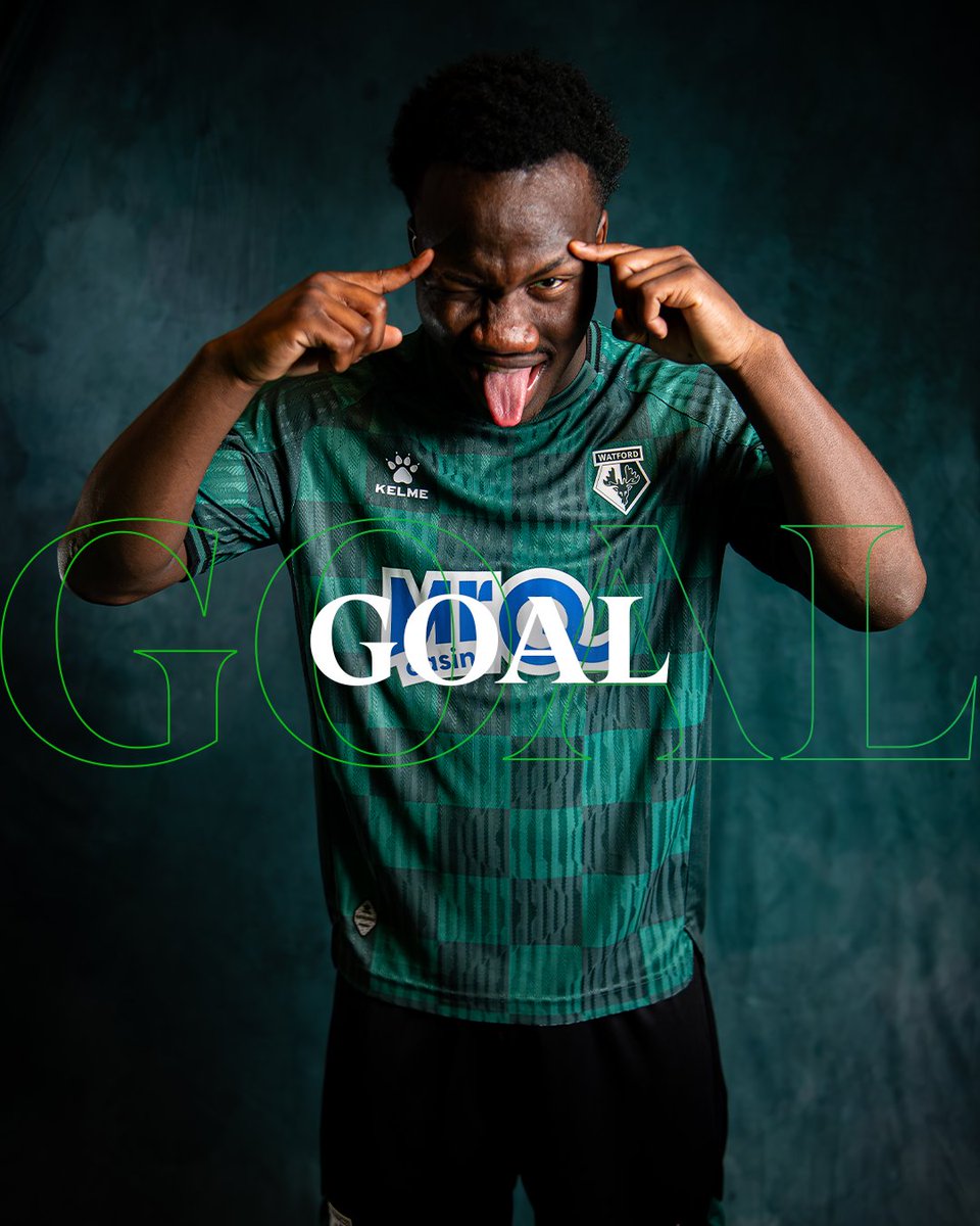 WHAT A FIRST GOAL THAT IS!!