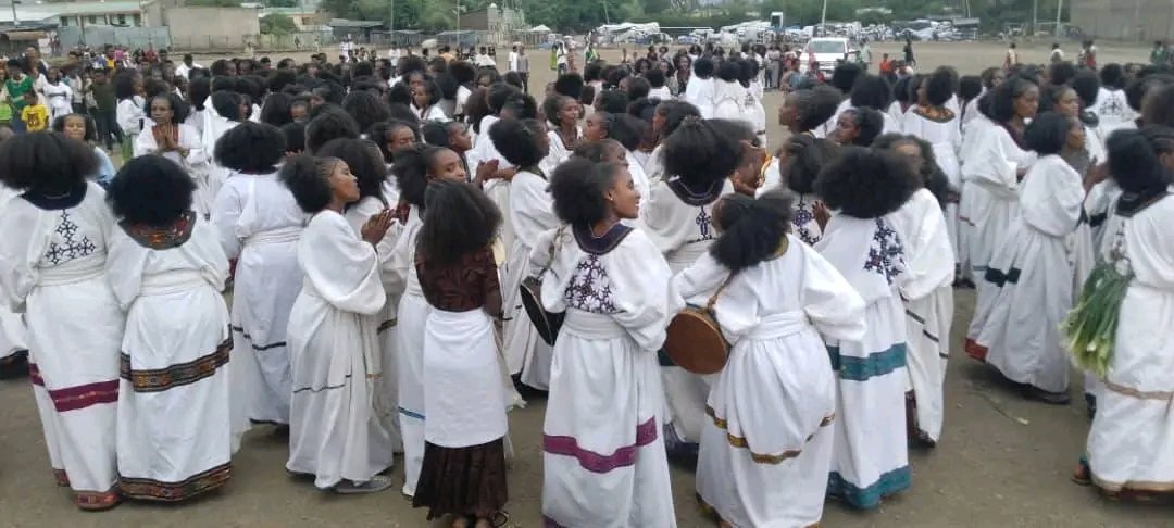 Tigrai Television (@tigrai_tv) on Twitter photo #In_Pictures Girls Dressed in Traditional White Cotton Dresses With Radiant Cultural Attire Celebrate Ashenda in Raya Azebo and Mekoni of Southern #Tigray #In_Pictures Girls Dressed in Traditional White Cotton Dresses With Radiant Cultural Attire Celebrate Ashenda in Raya Azebo and Mekoni of Southern #Tigray