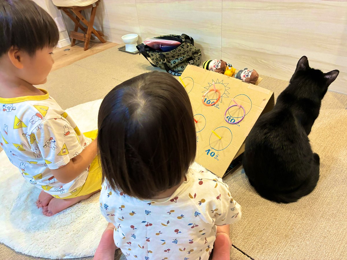 自作輪投げ大会開催中