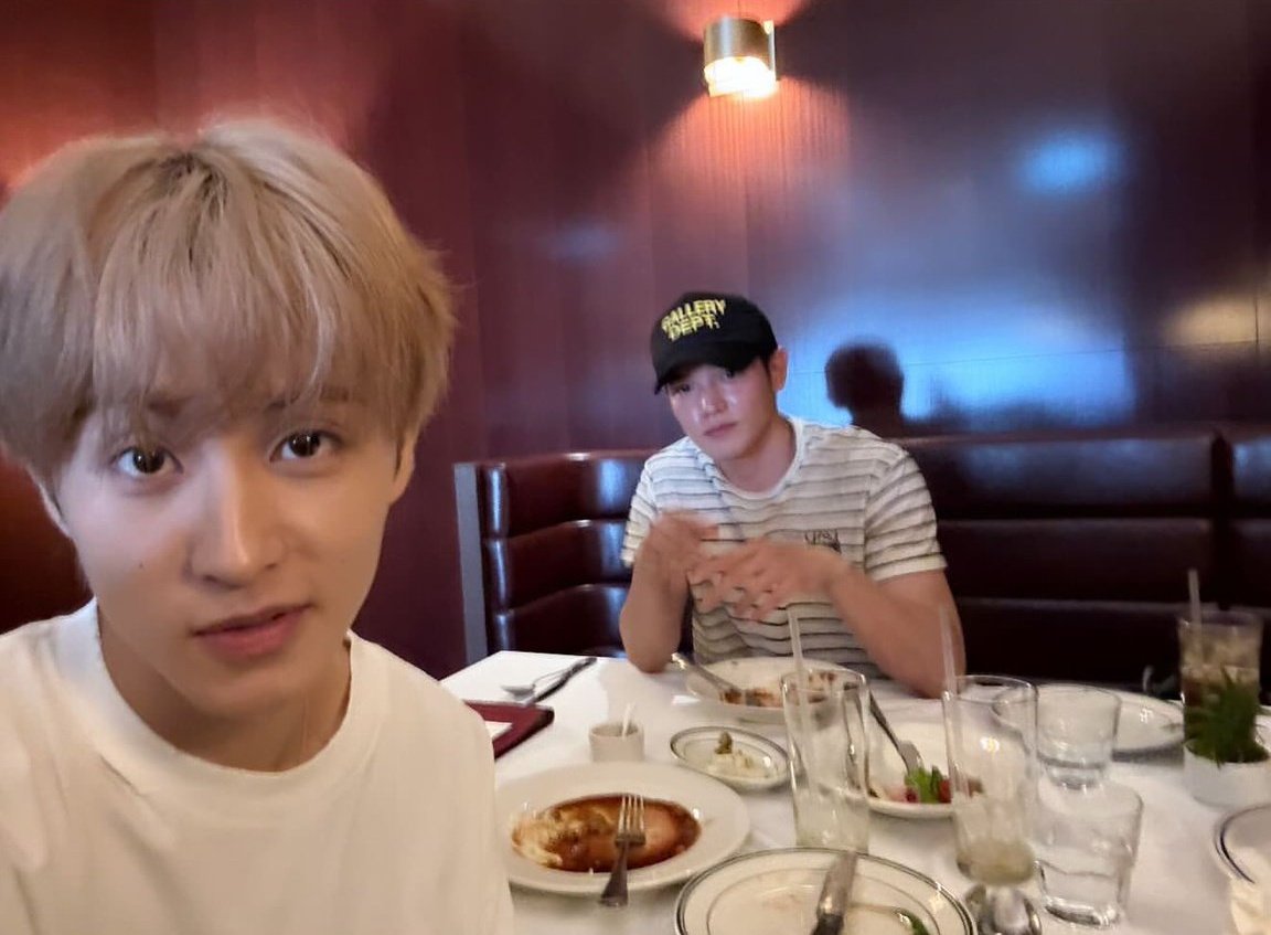 mark instastory update with taeyong