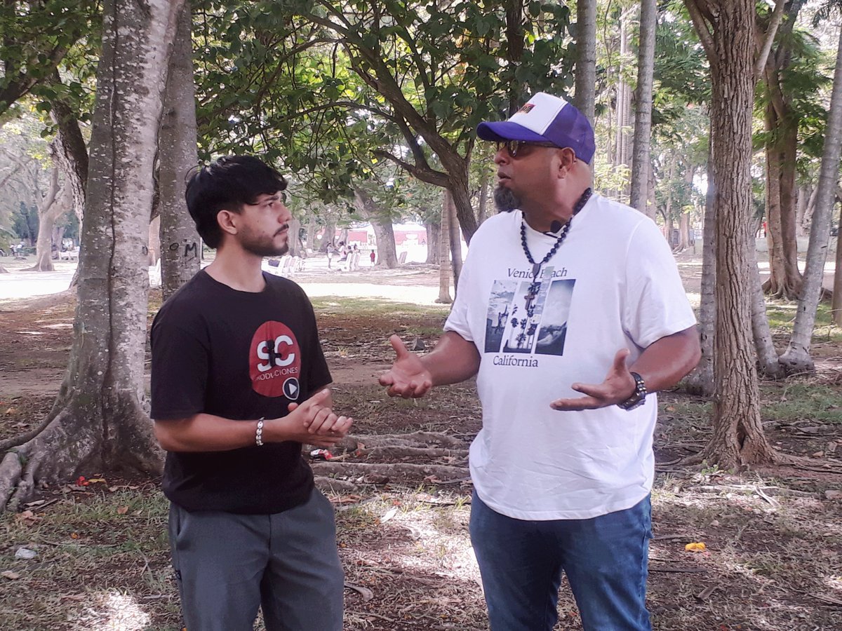 Wilmer Ferrán, Director del grupo musical Rumbatá, conversó con el equipo de SC Producciones sobre 
su participación en la próxima edición del Festival Internacional Timbalaye. #PorCamagüeyTodo #CubaEsCultura #MiCamagüeyStreaming #SCProducciones