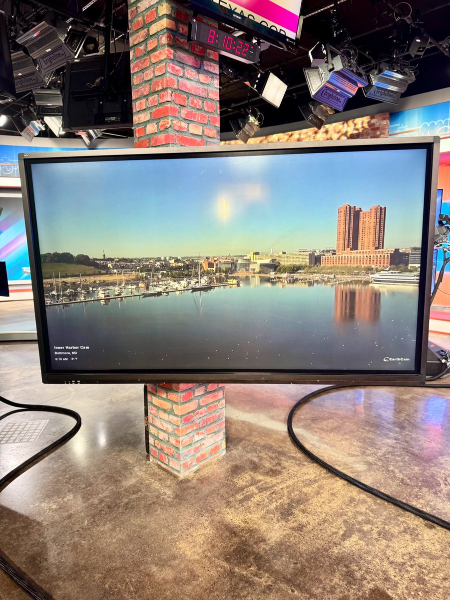 The sun is shining! Could we ask for a more beautiful Saturday? Grab a cup of coffee and join <a href="/JasmineLomaxWx/">Jasmine ⛈</a> and I on Fox 45! ☀️☕️