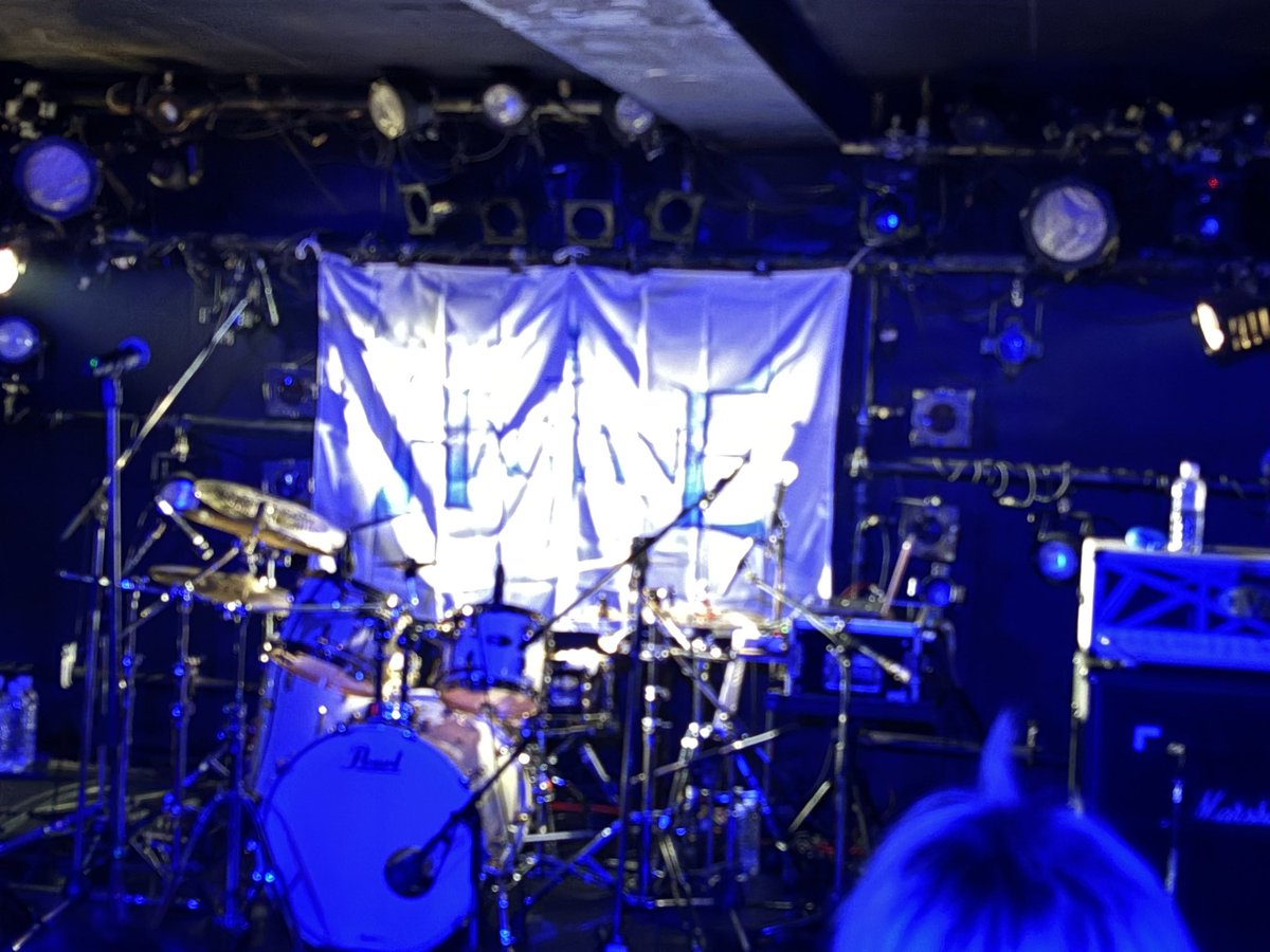 Tonight I joined HAGANE English-only LIVE ⚔️
They even played some amazing cover songs,it was such a wonderful time 🎶
Since my BD was in August, I was lucky enough to catch an item Nagi-san threw, making this an unforgettable LIVE ✨

#HAGANE 
#凪希
#Sakura
#Sayaka
#JUNNA