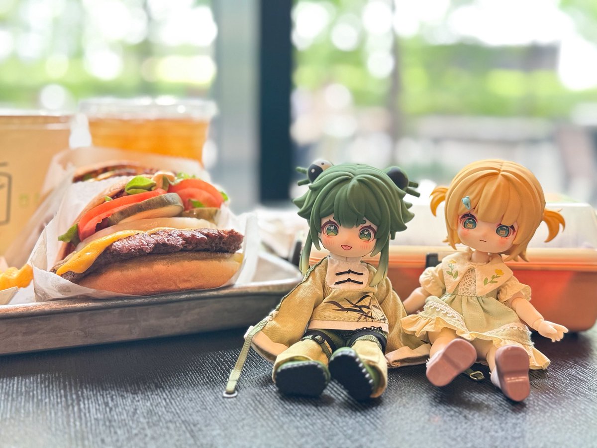 drops0401's tweet photo. ちょっとお出かけ🍔

#ナギドール #ブラインドドール https://t.co/ATweqdXxcw