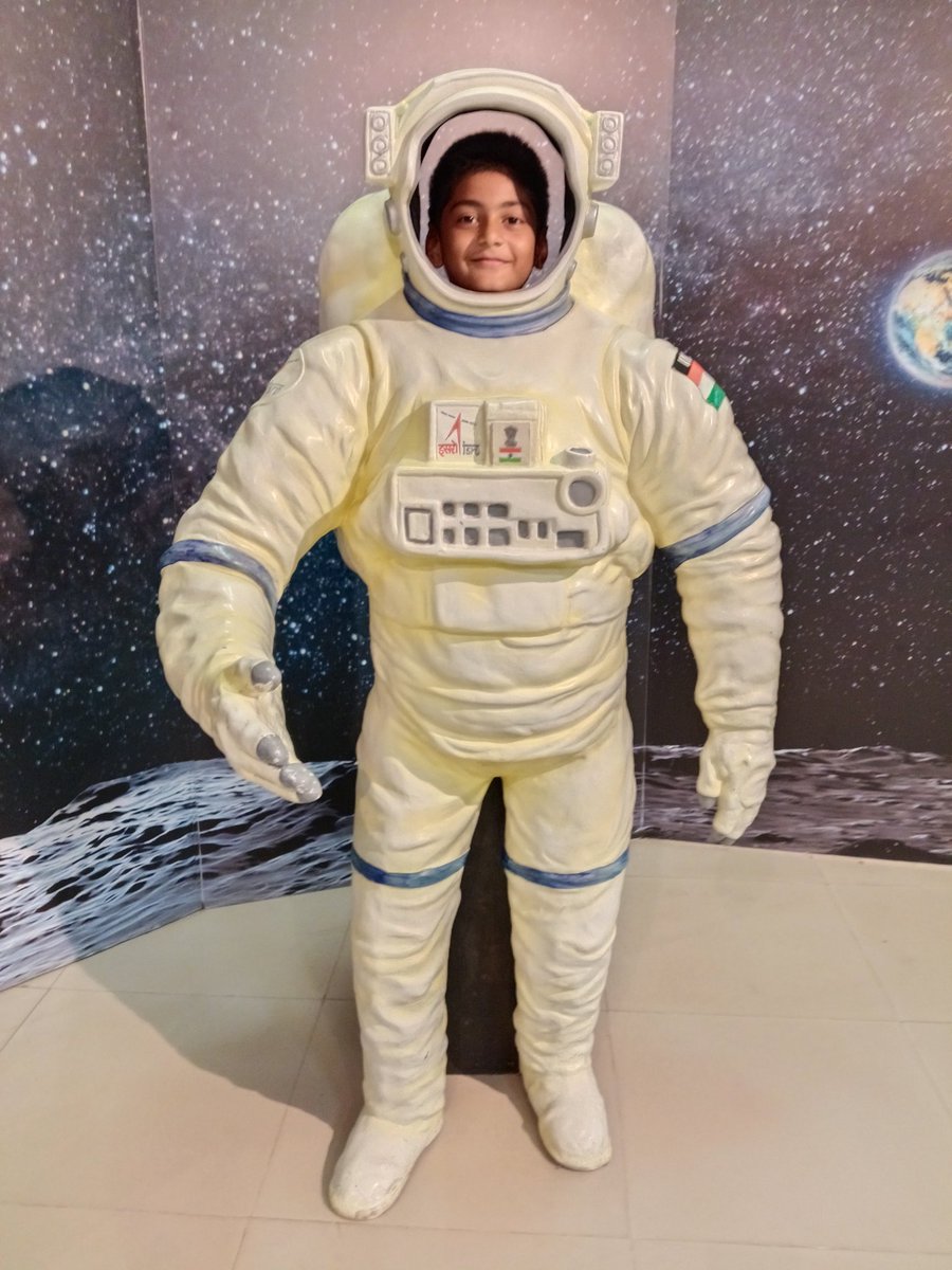 virbhadranath's tweet photo. #nationalspaceday @MinistryHrd @Innovation @isro "Nanhe-Munne Astraunats" School children celebrate National Space 🚀🌌 Day in order to inculcate Scientific attitude amongst all the young mind - Need of the hour - NEERI MODERN SCHOOL #Mannkibaat https://t.co/6IIa37xDs4