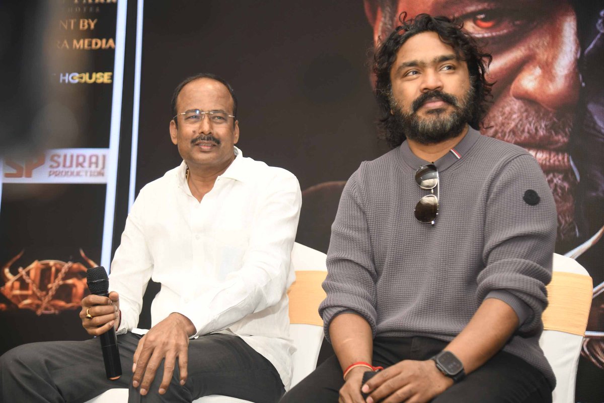 Kannada Screens (@kannadascreens) on Twitter photo ‘45’ ಚಿತ್ರತಂಡದ ಜೊತೆಗೆ Mythri Movie Makers
ವಿತರಣೆ ಹಕ್ಕು ಪಡೆಯಲು ಮುಂದಾದ ತೆಲುಗಿನ ಜನಪ್ರಿಯ ನಿರ್ಮಾಣ ಸಂಸ್ಥೆ
<a href="/NimmaShivanna/">DrShivaRajkumar</a> <a href="/nimmaupendra/">Upendra</a> <a href="/R_Chitravani/">Raghavendrachitravani</a> <a href="/PRO_SVenkatesh/">Sudheendra_Venkatesh PRO</a> <a href="/ArjunJanyaMusic/">Arjun Janya</a> <a href="/MythriOfficial/">Mythri Movie Makers</a>
#KannadaScreens #Sandalwood #45thefilm #Shivarajkumar #Upendra #RajBShetty ‘45’ ಚಿತ್ರತಂಡದ ಜೊತೆಗೆ Mythri Movie Makers
ವಿತರಣೆ ಹಕ್ಕು ಪಡೆಯಲು ಮುಂದಾದ ತೆಲುಗಿನ ಜನಪ್ರಿಯ ನಿರ್ಮಾಣ ಸಂಸ್ಥೆ
<a href="/NimmaShivanna/">DrShivaRajkumar</a> <a href="/nimmaupendra/">Upendra</a> <a href="/R_Chitravani/">Raghavendrachitravani</a> <a href="/PRO_SVenkatesh/">Sudheendra_Venkatesh PRO</a> <a href="/ArjunJanyaMusic/">Arjun Janya</a> <a href="/MythriOfficial/">Mythri Movie Makers</a>
#KannadaScreens #Sandalwood #45thefilm #Shivarajkumar #Upendra #RajBShetty