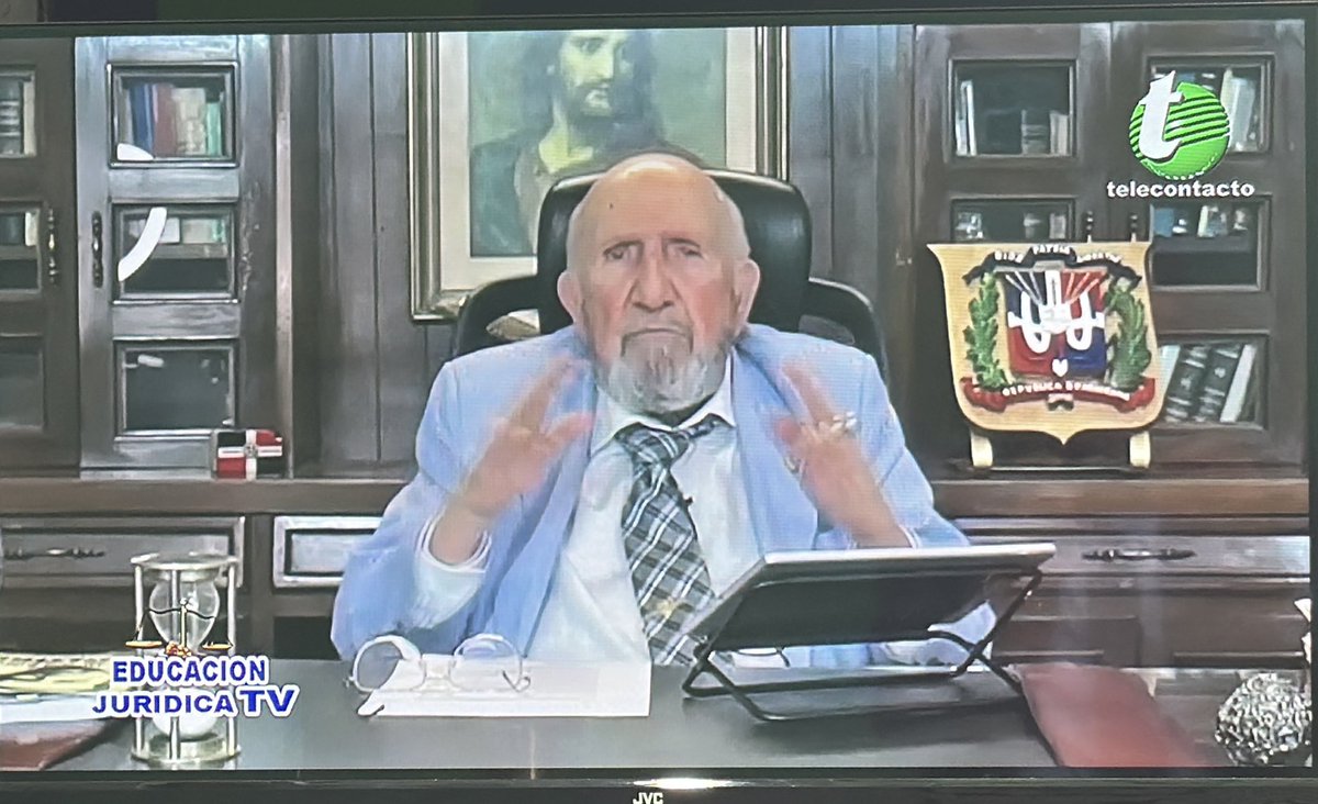 SantosLiriano's tweet photo. En @EducJuridicaTV este fin de semana analizamos el caso anti pulpo y colocamos la sapiensa del Dr. Castillo #vincho, expresada en su programa @LaRespuestaTV , de quien siempre se aprende!
Aquí el link https://t.co/Y1DlDaBSgZ
@Telecontacto57 https://t.co/dbf9tLdSMu