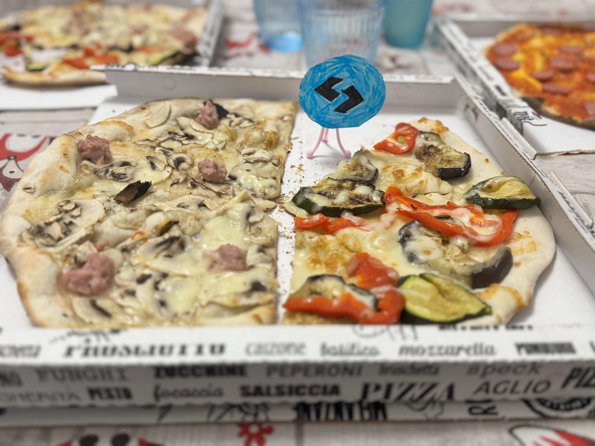 lucalandon's tweet photo. Oggi mi mangio la Pizza @bitgetglobal !!
Sign up here ๐
https://t.co/vjCW5i05lu
@Ravnica81
@Cmo20211
@bg_in_italian
@bitgetglobal @GracyBitget
@BitgetBuilderCN
@BitgetWallet
@BitgetBuilders
#bitgetblue https://t.co/KZ2E8K7IE2