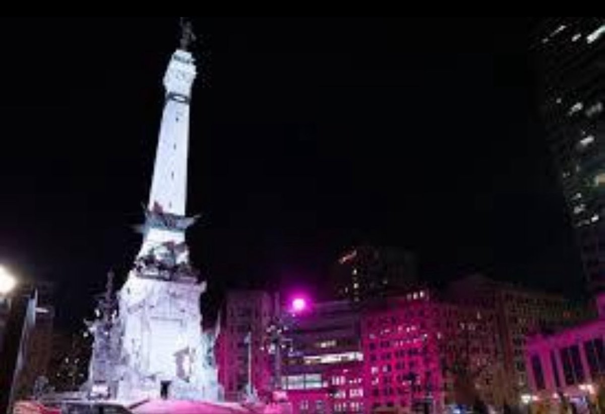 RickFOP86's tweet photo. INDY AWAKENS to at least 4 people Shot, 1 Stabbed with 1 Killed

👉 Includes a Double Shooting w/ 1 Killed

👉 1 Stabbed near Bar District Downtown

⭕️ IMPD continues to Stand the Line against Capital City Crime, need System to Back their Play #CloseTheDoor #CircleCity https://t.co/xHJ4GOgTdk