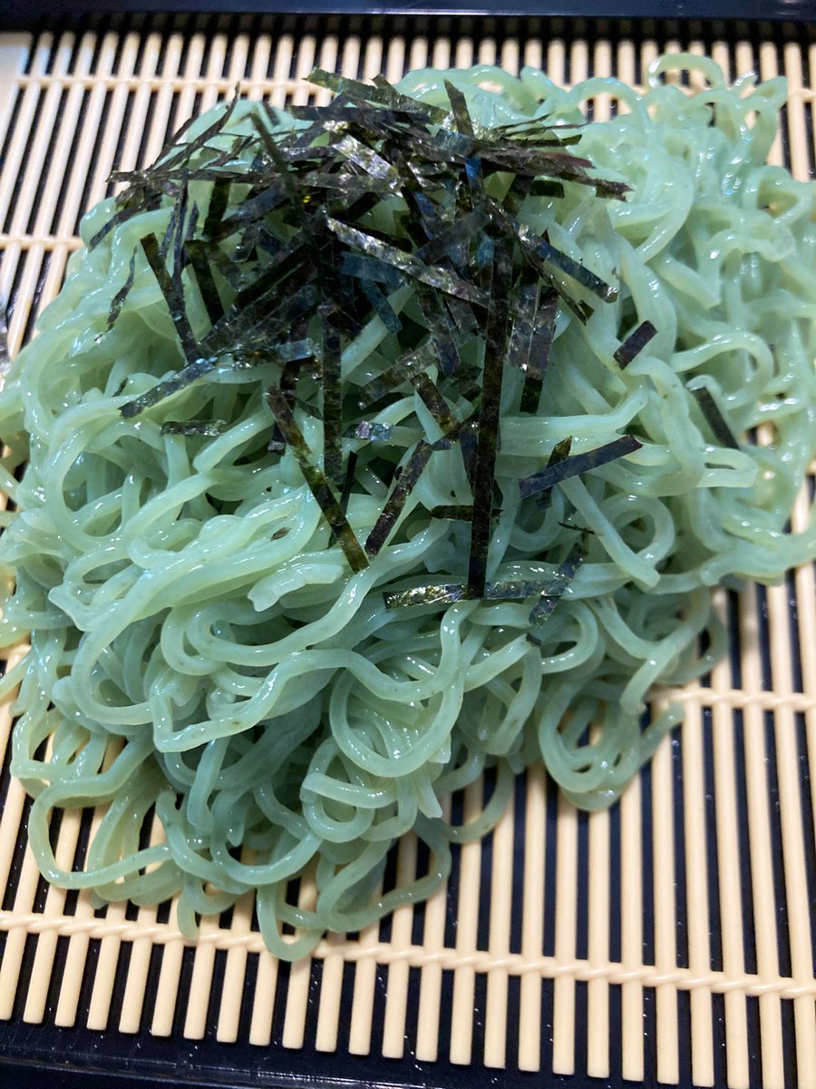 青森においでよ　緑色のざる中華を食べよう