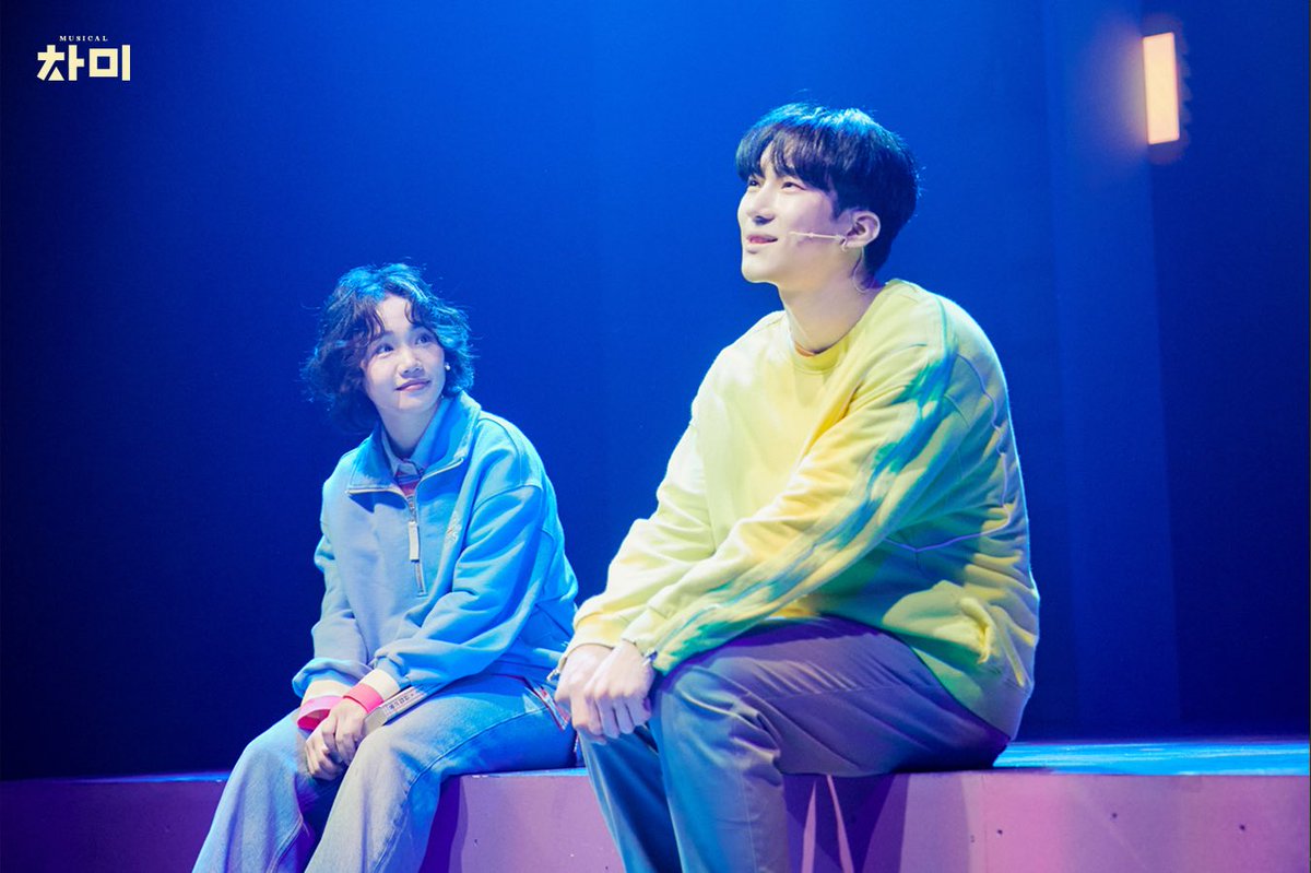 Musical_ChaMe's tweet image. [#뮤지컬 #차미] 🧩

📸 공연사진 피드 10 💖

❝ 너를 원해 모두 바라는 네가 아니라 ❞

-

𝐌𝐔𝐒𝐈𝐂𝐀𝐋 𝐂𝐇𝐀𝐌𝐄 😍📱
𝟮𝟬𝟮𝟱.𝟱.𝟮𝟵 - 𝟴.𝟮𝟰