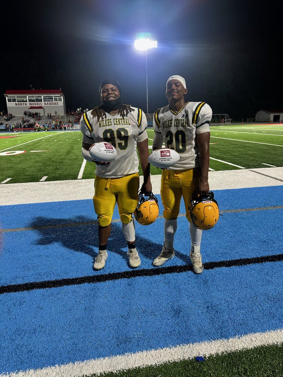 Congratulations to sophomores Mason Harris (offensive player of the game) and Talon Brown  (defensive player of the game) in their first varsity game last night. 🏈🦅 Keep working hard. 
Go Eagles!
<a href="/TMobile/">T-Mobile</a> <a href="/WilkesCentralHS/">Wilkes Central HS</a> 
#FN5GL #sweepstakes