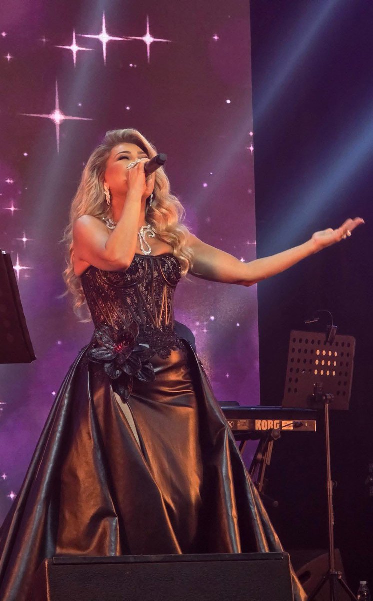 الف مبروك نجاح الحفل والاصداء الحلوة. عم شوف الفديوات  وعشت اللحظات الحلوة ومبسوط كأني كنت موجود #نوال_الزغبي  #البوم_نوال_الزغبي  #يامشاعر  #الله_كبير  <a href="/NawalElZoghbi/">Nawal El Zoghbi - نوال الزغبي</a>