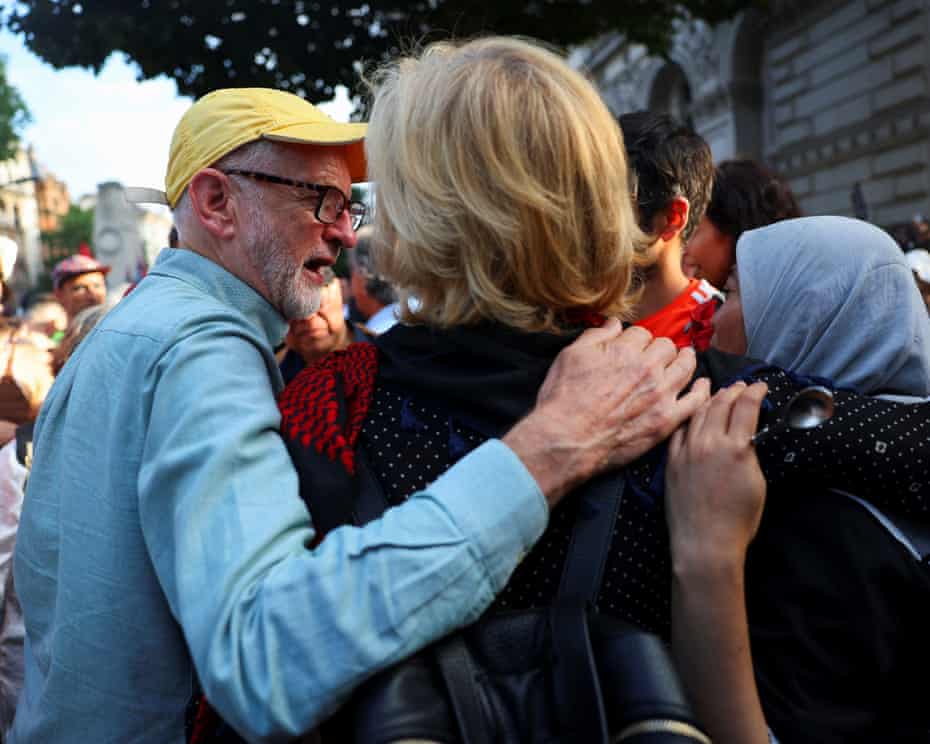 "For too long, top-down political parties have patronised their members and disempowered the communities they claim to represent.

When highly centralised political parties answer to nobody but themselves, you get policies that nobody asked for."
Jeremy Corbyn.