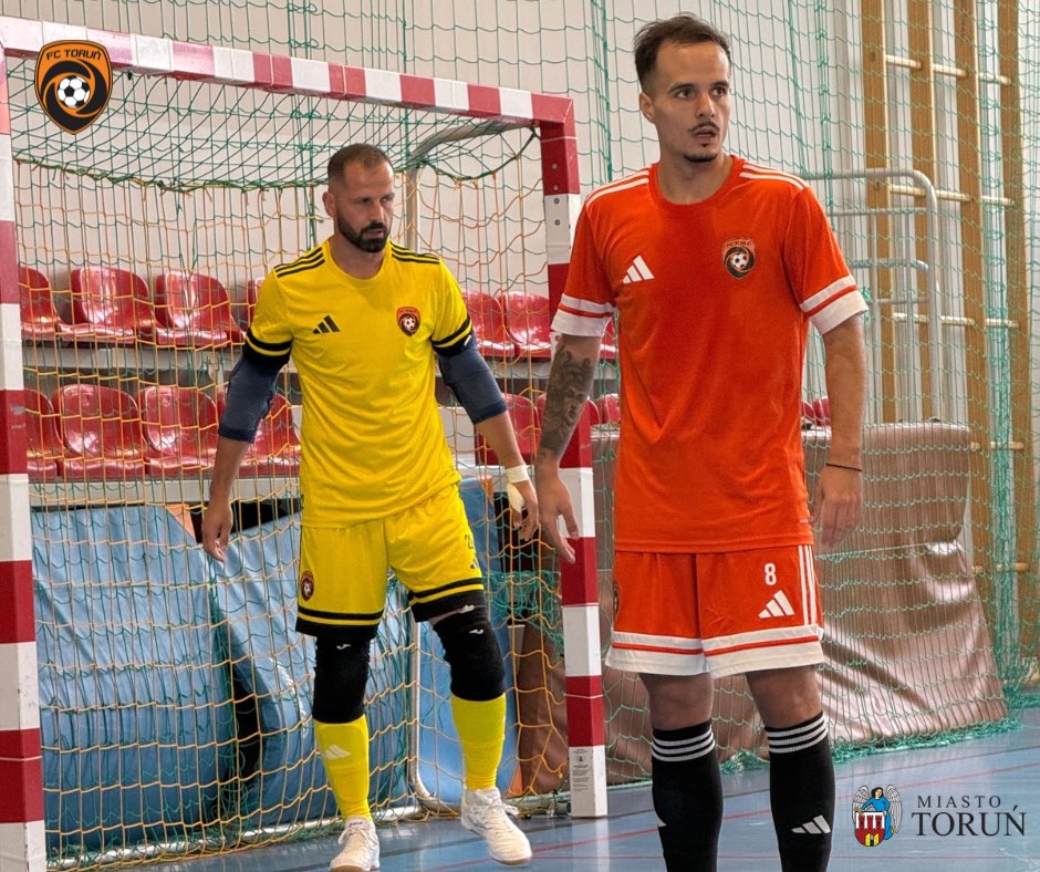 🟠⚫️ Za nami ostatni sparing przed startem <a href="/FutsalEkstra/">FOGO Futsal Ekstraklasa</a> ! W Warszawie wygraliśmy z <a href="/azsuwwilanow/">AZS UW DARKOMP Wilanów futsal</a> 5:3. 

⚽️⚽️ Bartek Maciejewski 
⚽️ Maciej Jankowski 
⚽️ Krystian Kraśniewski 
⚽️ Kacper Machałowski 

Dzięki za sparing i powodzenia w 1 Polska Liga Futsalu! 👊