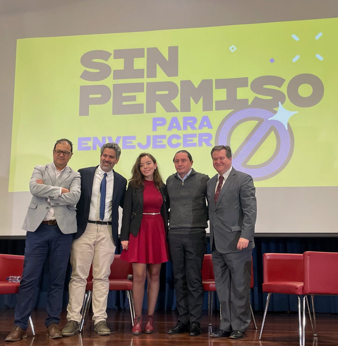 Jerome (@soyjerome__) on Twitter photo Les tengo plan para este fds!!! Ver «Sin permiso para envejecer».
Allí retratamos el drama de los ancianos latinoamericanos a los que les han robado su ahorro pensional.
Aquí lo encuentran: youtu.be/gw6hs5wymSQ?si…
Foto de la premier 😎 con <a href="/Melquisedec70/">Melquisedec Torres</a> <a href="/tways/">Thierry Ways</a> e Iván Alonso Les tengo plan para este fds!!! Ver «Sin permiso para envejecer».
Allí retratamos el drama de los ancianos latinoamericanos a los que les han robado su ahorro pensional.
Aquí lo encuentran: youtu.be/gw6hs5wymSQ?si…
Foto de la premier 😎 con <a href="/Melquisedec70/">Melquisedec Torres</a> <a href="/tways/">Thierry Ways</a> e Iván Alonso