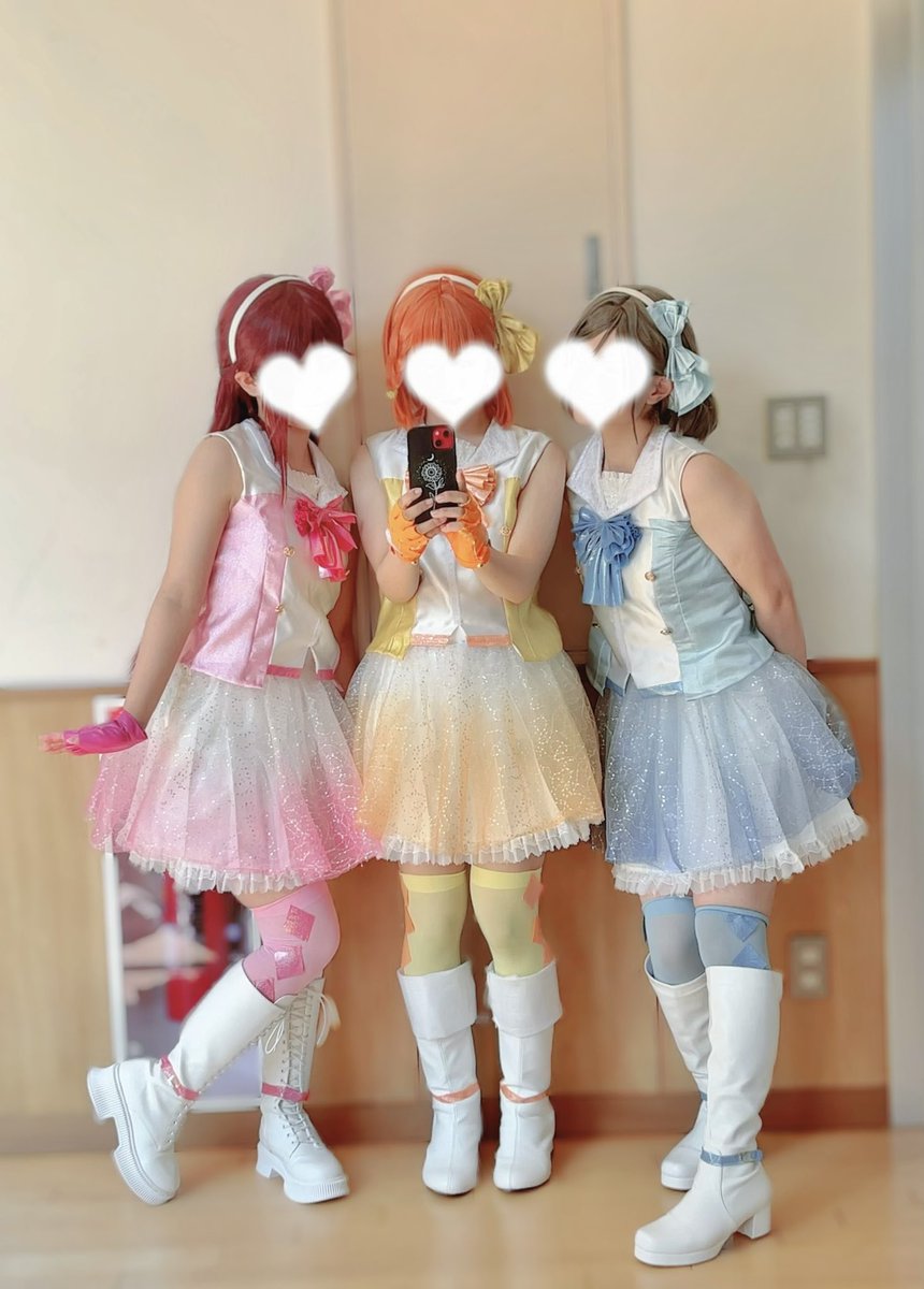 コスクラお疲れ様でした〜！千歌ちゃんで2年生パフォでした🍊✨体育館で始まりの曲3人で踊れて嬉しかった😭😭めちゃ楽しかった〜！！🥹🥹
 #コスクラ