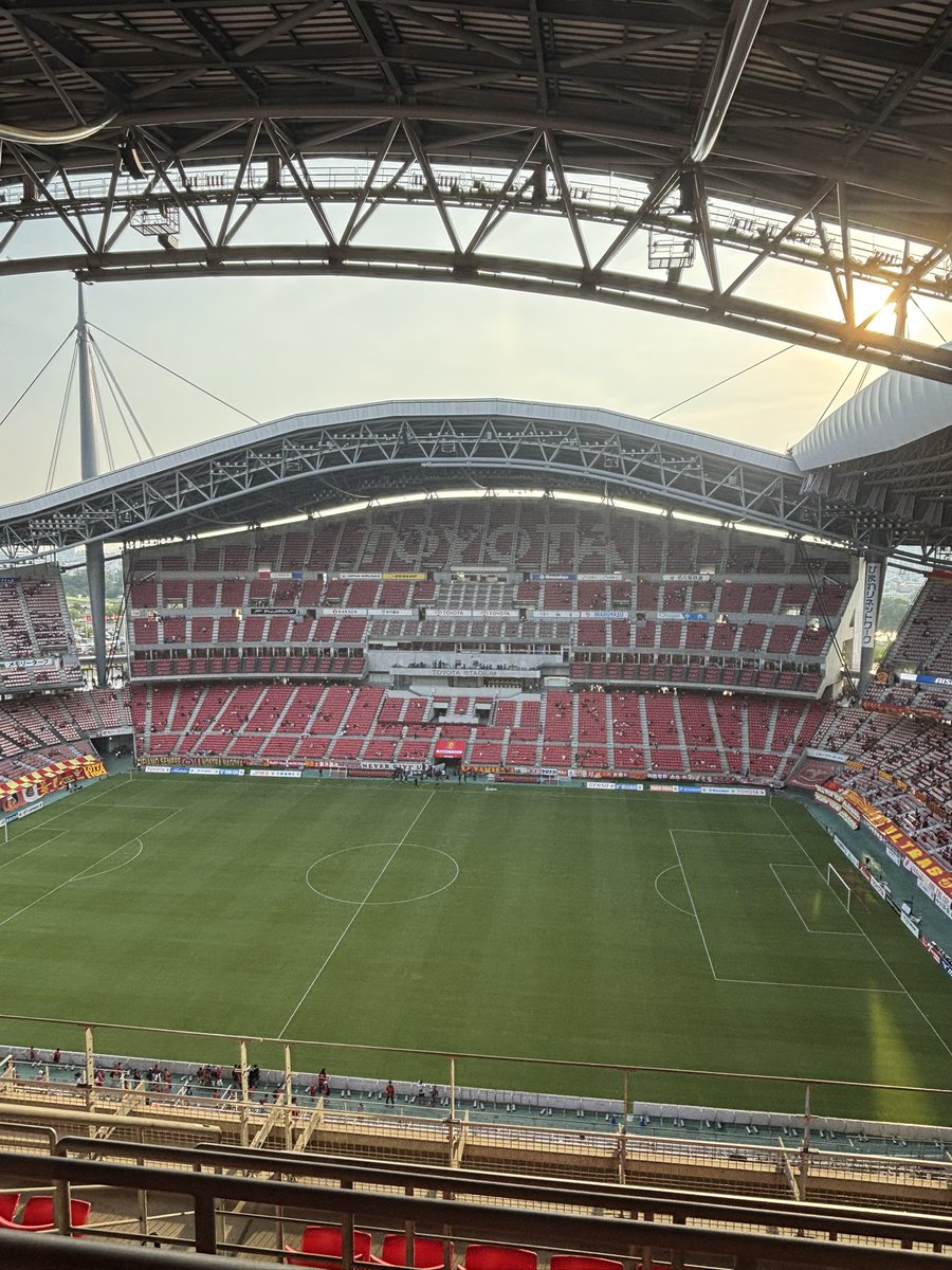 KJ_Kacchan's tweet photo. 名古屋グランパスの試合見に行ってきた!!
凄い良い試合が見れて負けたけどよく頑張った⚽️🔥
4万以上の人がいて熱気も凄かった✨ https://t.co/m3t92kzuiT