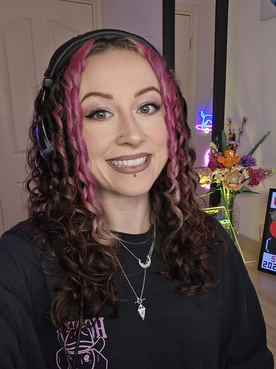 Refrogging with the dent gang

Twitch only because I can't multistream AR soz :( 

Live now!