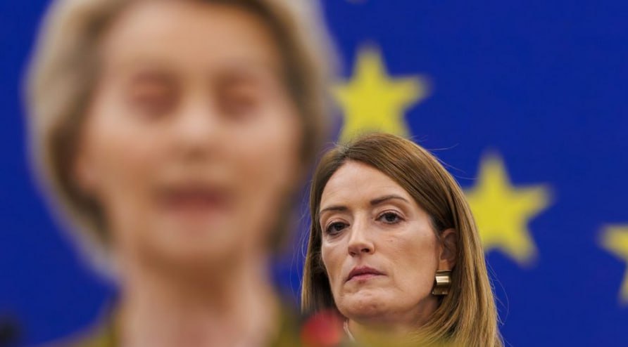 🇪🇺Parlament Europejski pozwał Ursulę von der Leyen w związku z pożyczkami na cele obronne w wysokości 150 mld euro

Posłowie zarzucają jej, że ominęła parlament i przejęła pełną kontrolę nad szeroko zakrojonym programem pożyczek na cele obronne SAFE o wartości 150 mld euro.🧵