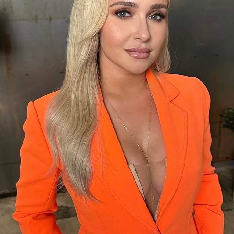 ForWes (@crockerqueen97) on Twitter photo To think this is how <a href="/haydenpanettier/">Hayden Panettiere</a> really looked during #Scream6 filming makes me sick #KirbyReed would have been amazing with that long blond hair this is how <a href="/wescraven/">Wes Craven</a> wanted #KirbyReed to look like In #Scream4 To think this is how <a href="/haydenpanettier/">Hayden Panettiere</a> really looked during #Scream6 filming makes me sick #KirbyReed would have been amazing with that long blond hair this is how <a href="/wescraven/">Wes Craven</a> wanted #KirbyReed to look like In #Scream4
