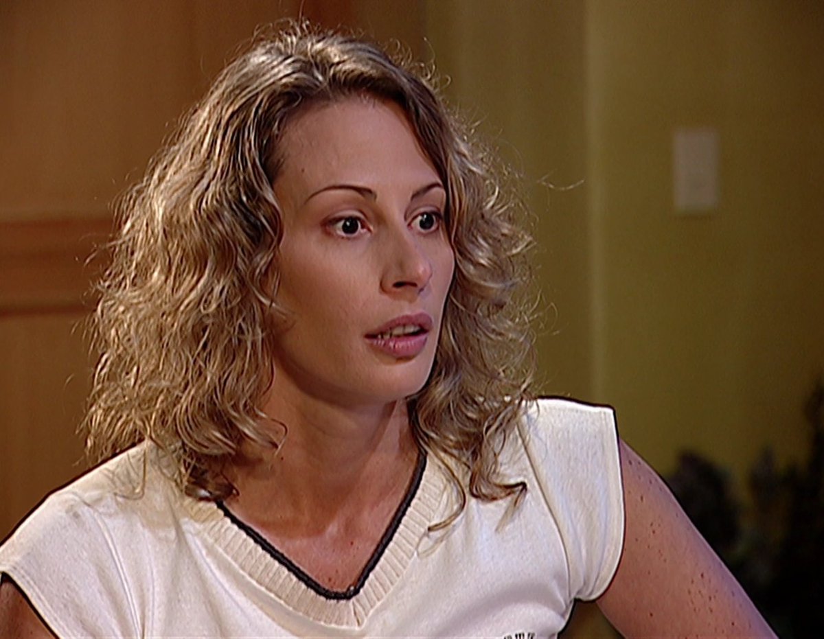 PasdeGavilanes's tweet photo. #PasiónDeGavilanes #PDG44 Norma le confiesa a Emilce que tiene miedo de lo que acaba de descubrir Jimena. https://t.co/tkFe7K3a5W