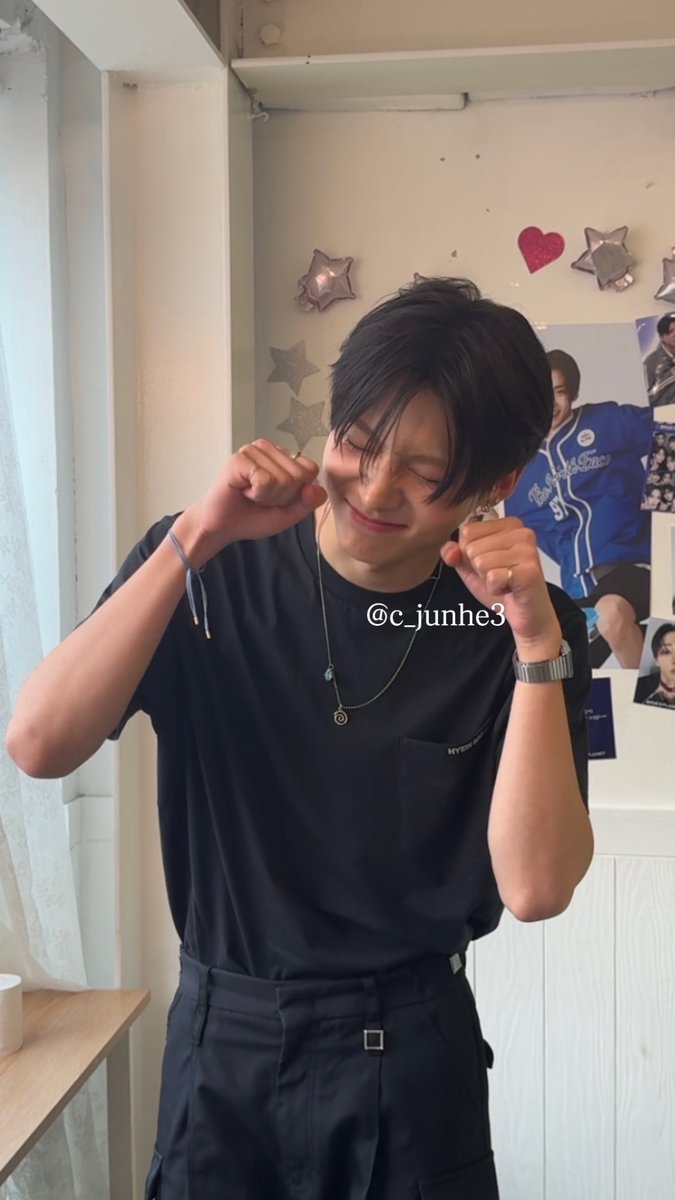 mgmg_manimogo's tweet photo. 폰카のサンウォンくん、レベルの違いを見せつけてくる https://t.co/ojfpWj53Ge