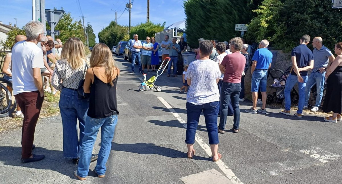 Reprise des apéritifs de quartier, vous étiez une trentaine pour des échanges toujours constructifs ! #Buxerolles